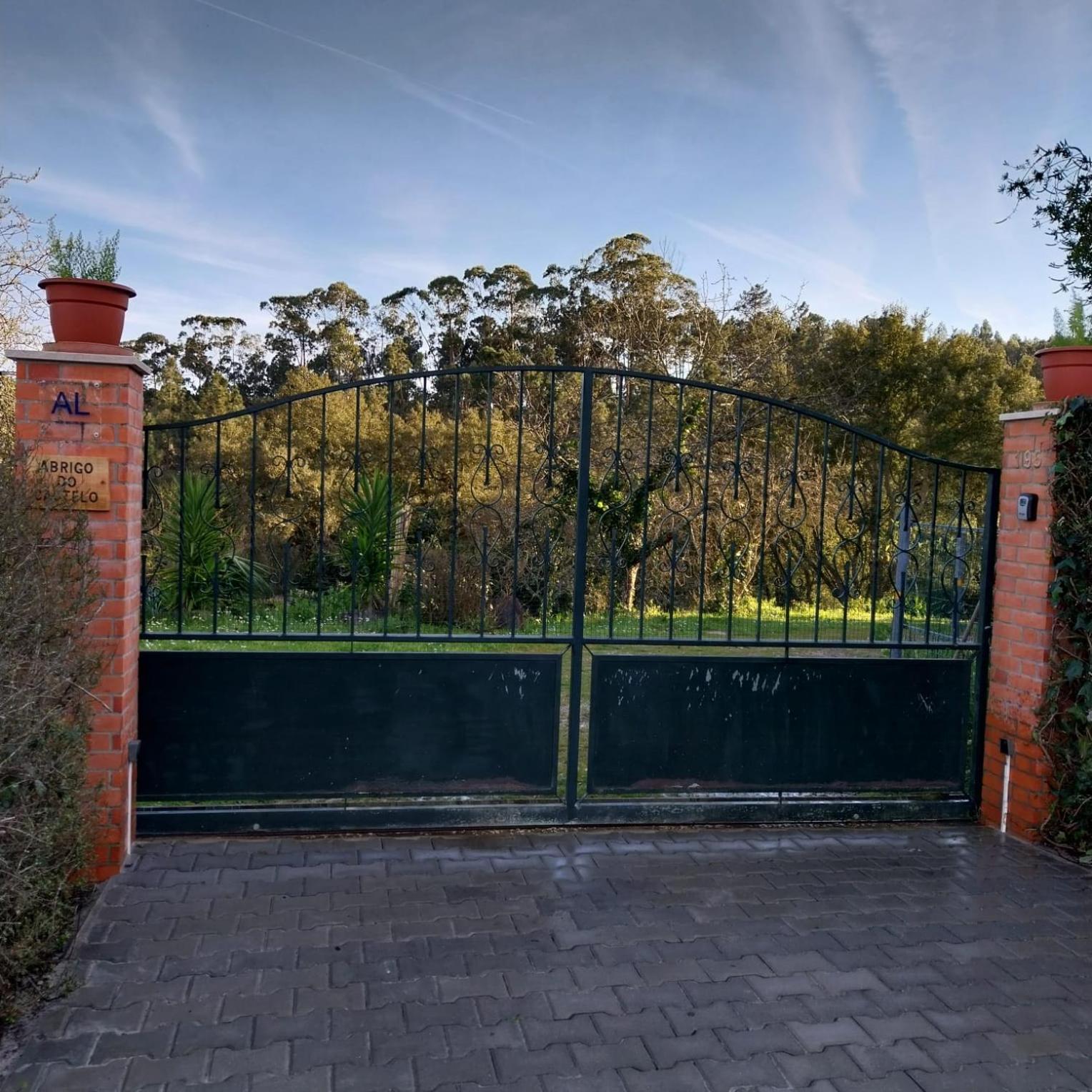 Abrigo Do Castelo - Pica-Pau Lägenhet Ourém Exteriör bild